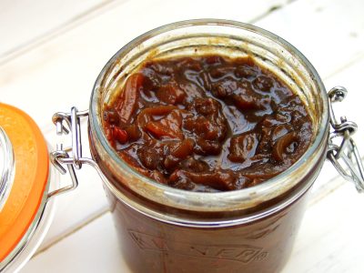 apple chutney with peaches and apricots