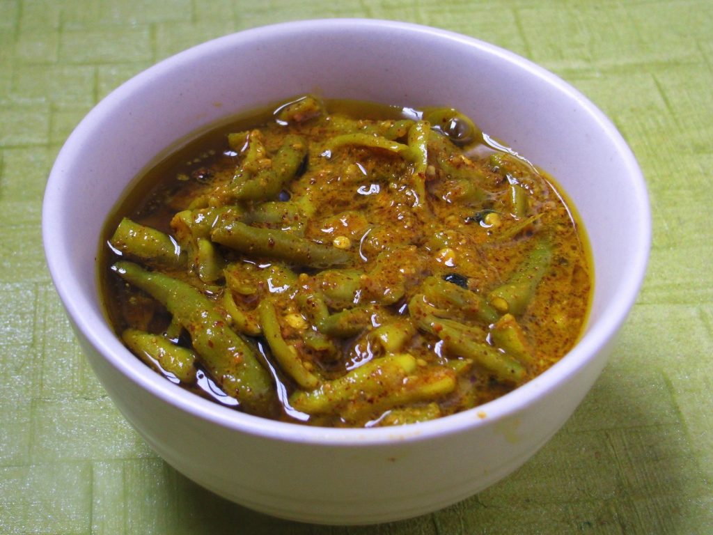 serving bowl of chilli achaar