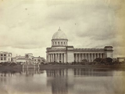 the calcutta post office from across the tank