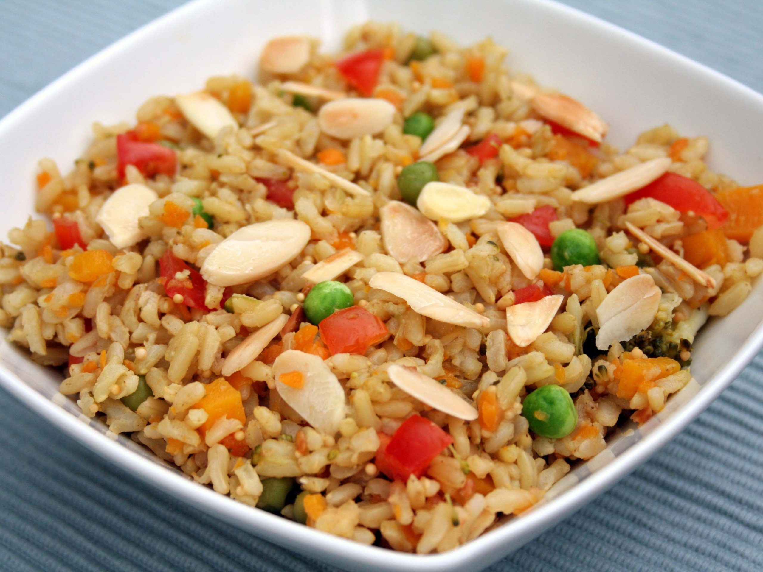 a bowl of kashmiri pulao